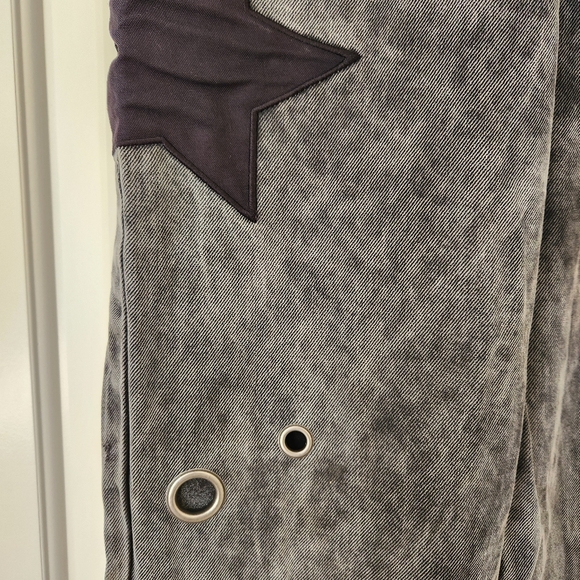 Hot Topic Black Star Grommet Wide Leg Denim Pants Jeans Grunge Goth Punk Size 7 - Picture 7 of 17